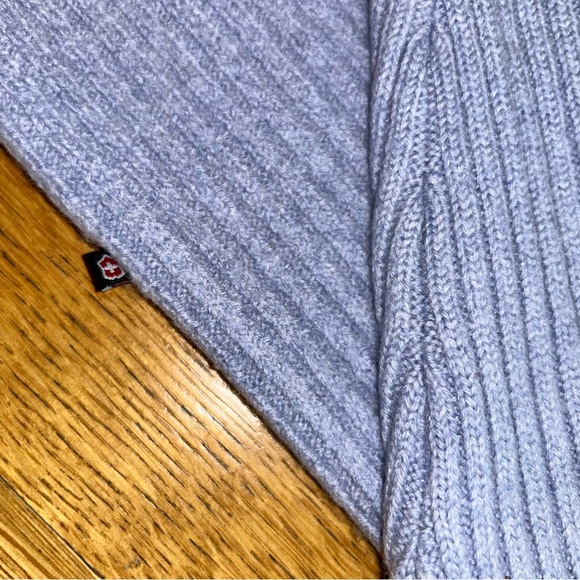 Victorinox Swiss Army Men’s 100% Wool Quarter Zip Sweater Size Large Gray Ribbed - Picture 8 of 8